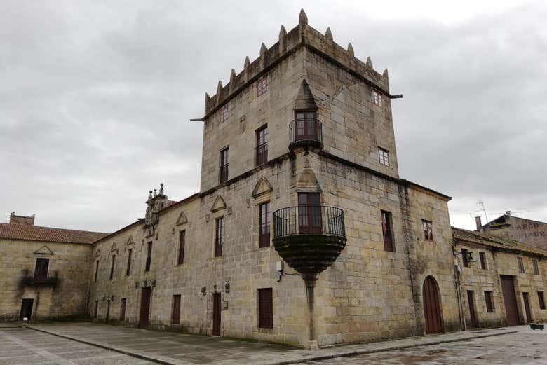 Também conheceremos o patrimônio monumental das Rias Baixas