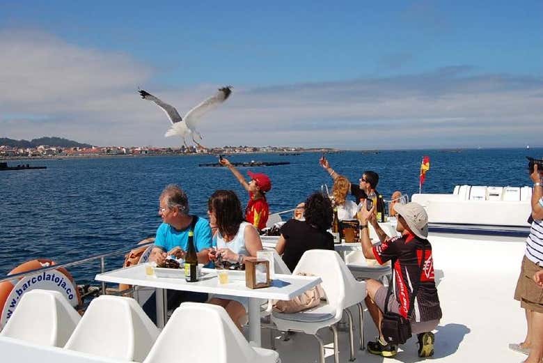 Passeio de barco com degustação de mexilhões