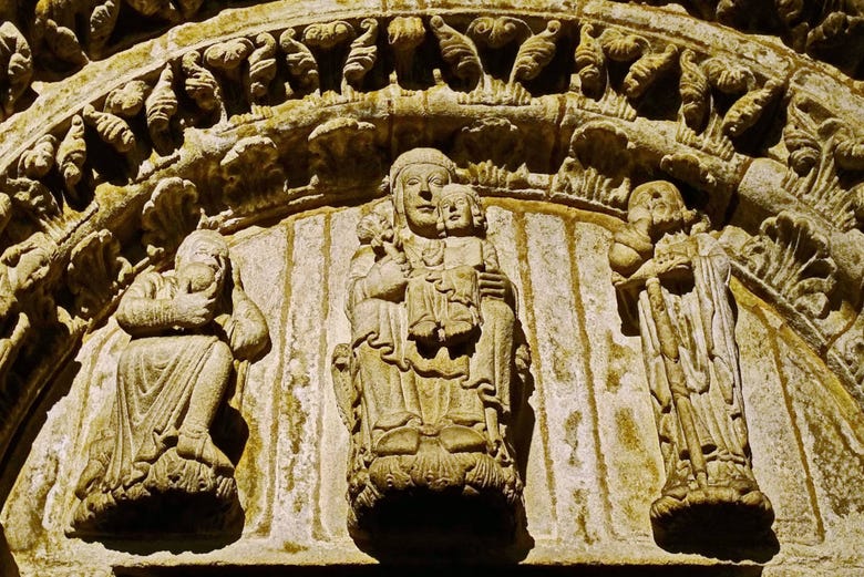 Timpano della Cappella della Corticela