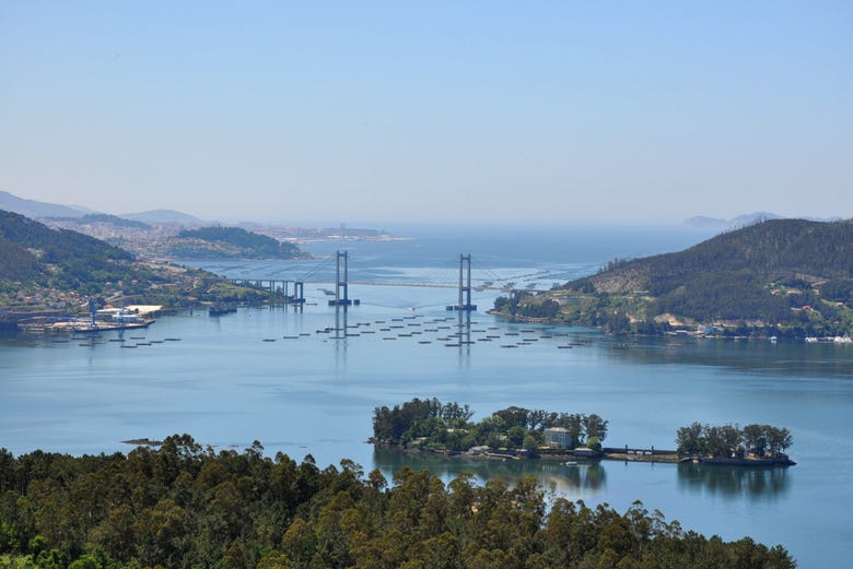 Views over the Vigo estuary