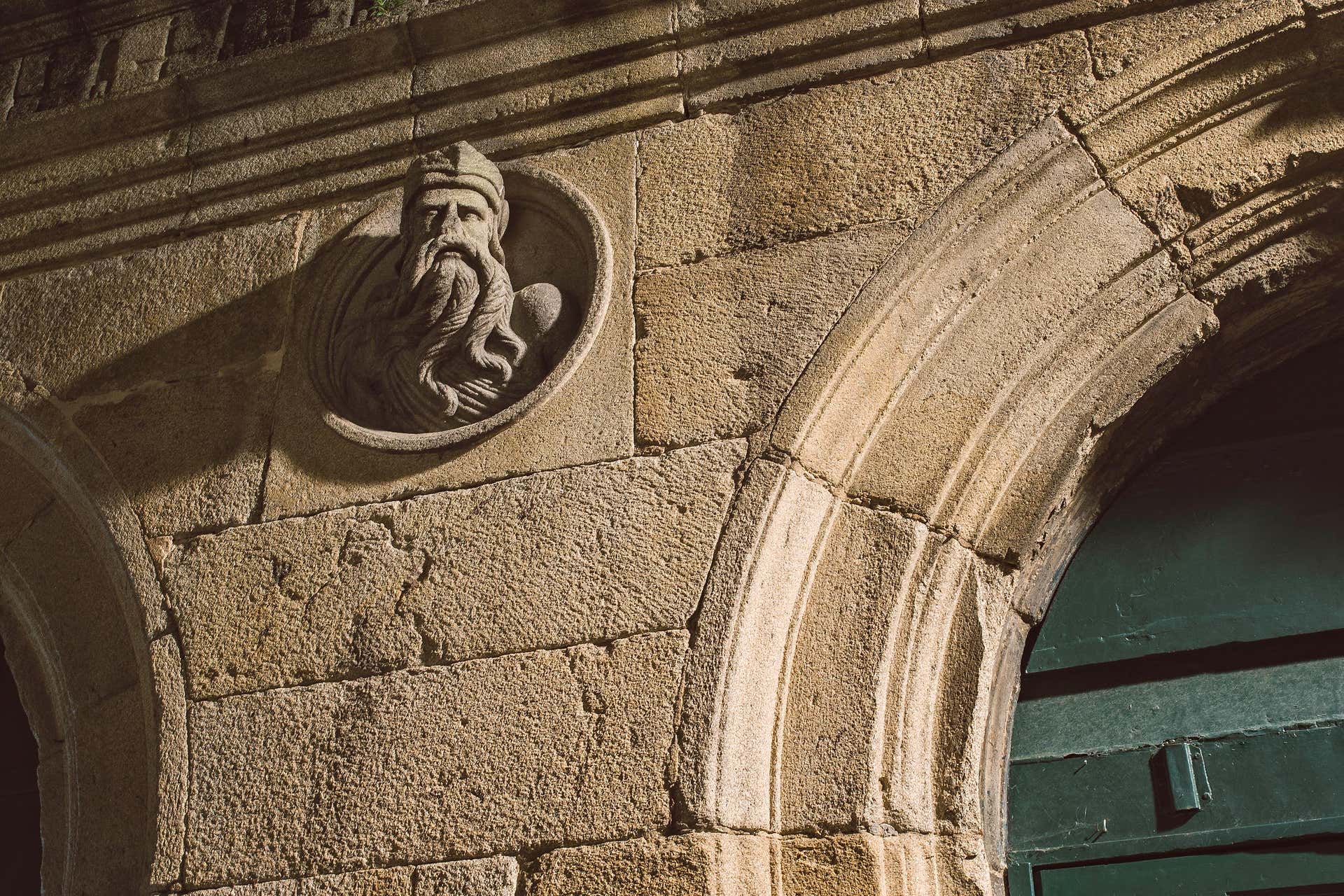 Tour de misterios con cena típica gallega