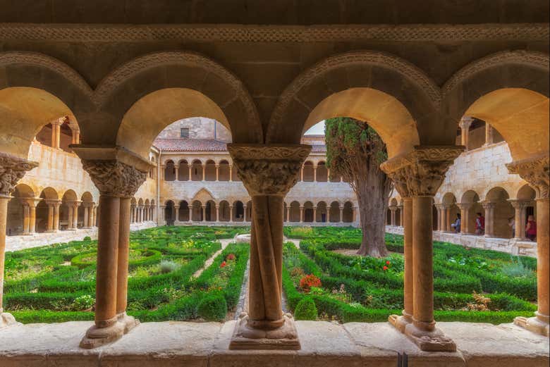 Arcos del claustro del Monasterio de Silos
