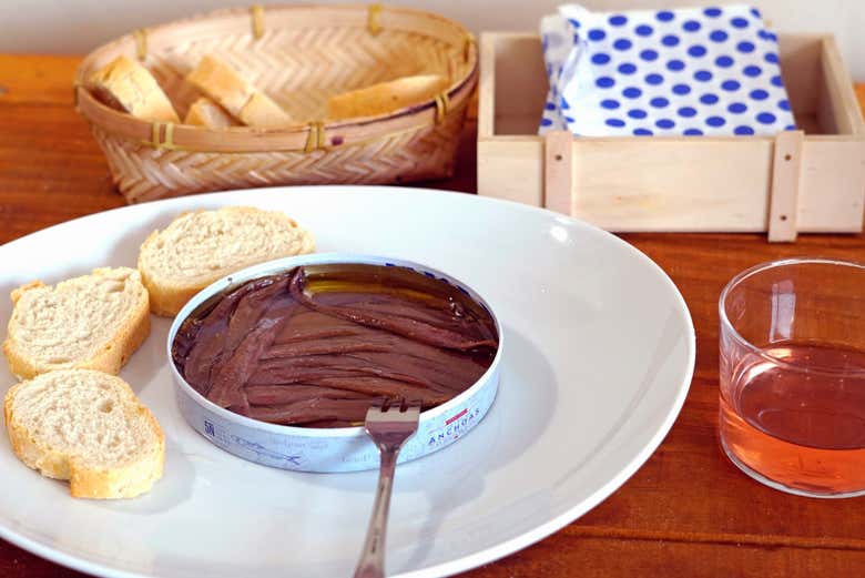 Plato de anchoas de Santoña