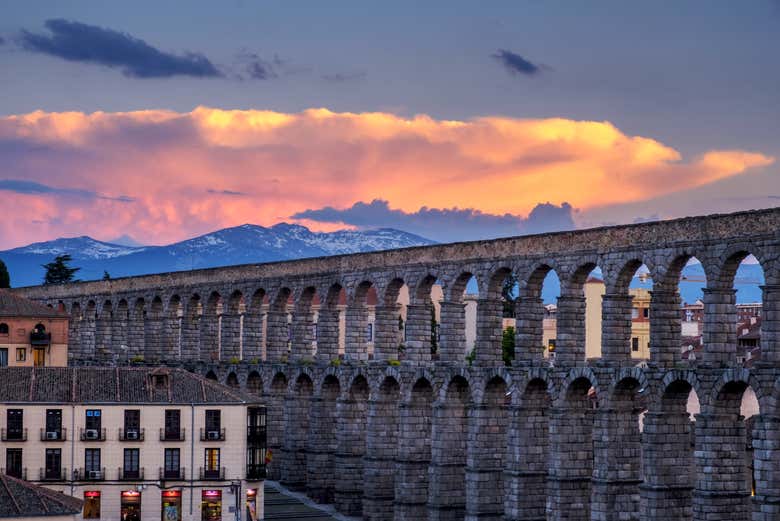 Coucher de soleil sur l'aqueduc de Ségovie