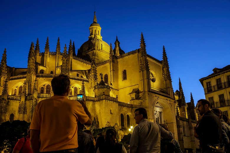 Desfrutando do tour pela Segóvia oculta