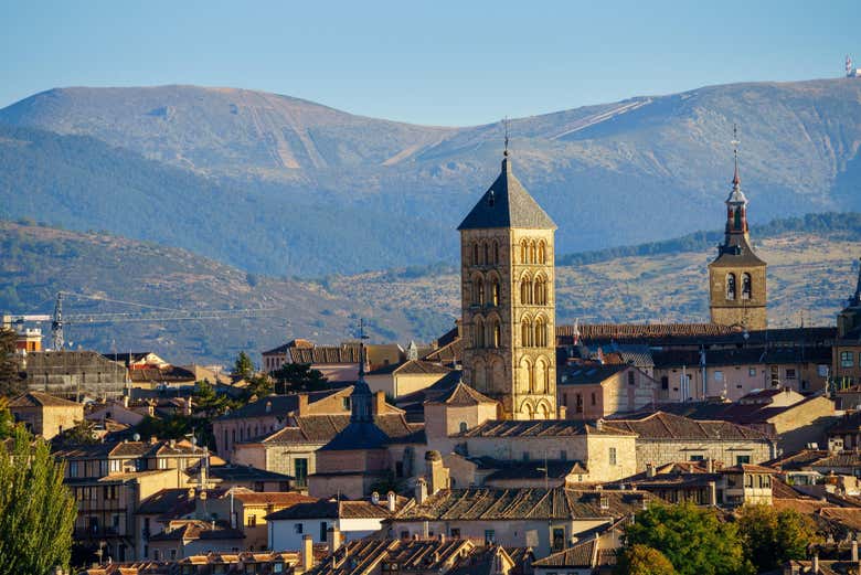Paisajes de los campanarios segovianos