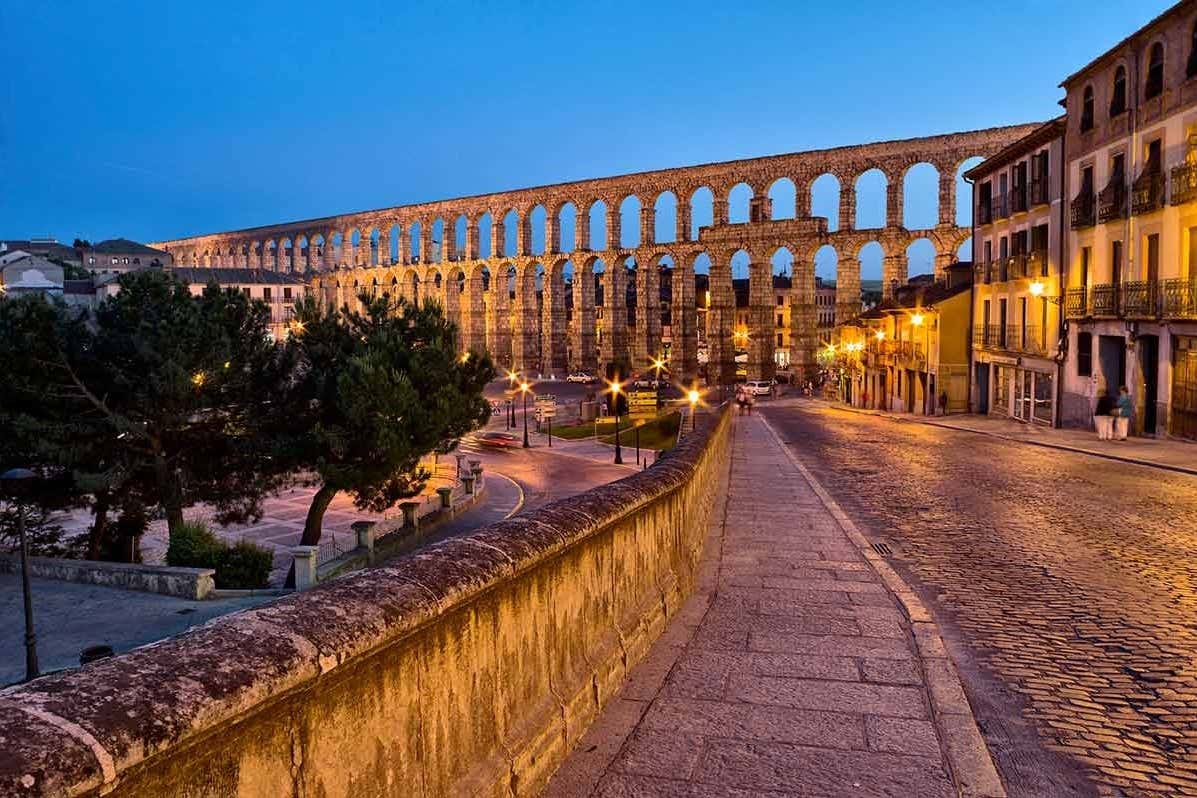 Tour de los misterios y leyendas de Segovia
