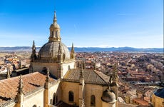 Visita guiada por Segovia + Catedral y Alcázar