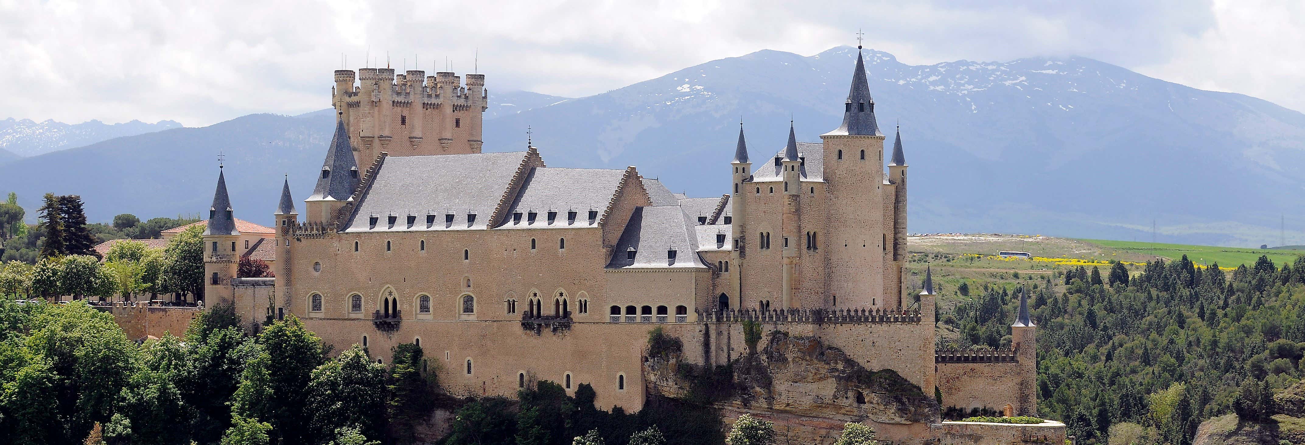Guided tours and free tours in Segovia