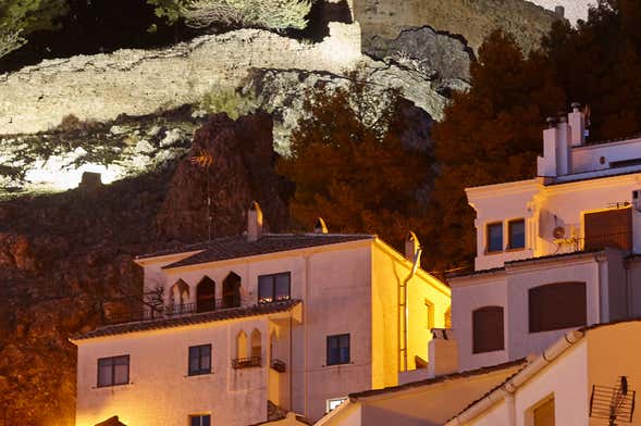 Tour de los misterios y leyendas de Segura de la Sierra