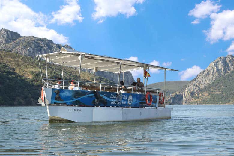 Paseo en barco por el Parque Nacional de Monfragüe