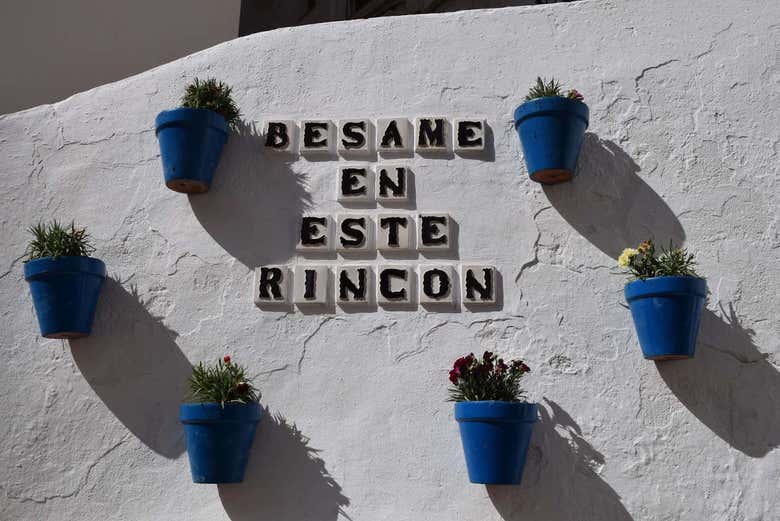 Typical decorations on Calle Herrería 