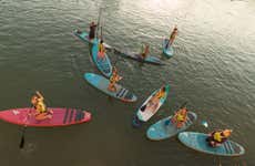 Aluguel de equipamento de paddle surf em Sevilha