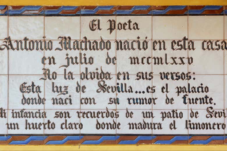 Una placa en homenaje a Antonio Machado