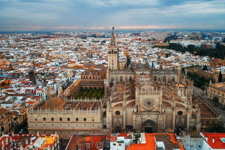 A Catedral de Sevilha é uma das joias da cidade