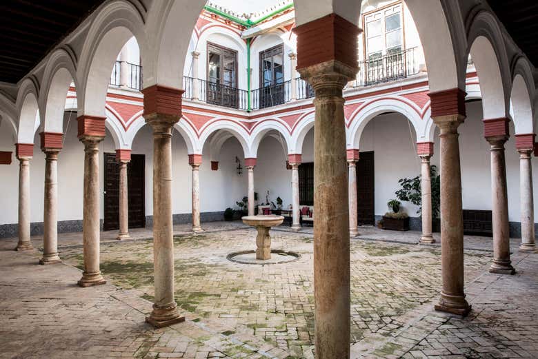 Patio del Palacio Bucarelli 