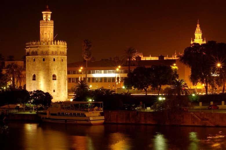 Vistas da Torre do Ouro do Guadalquivir