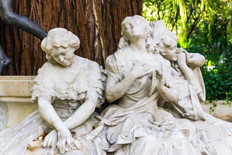 Monument rendant hommage à Gustavo Adolfo Bécquer