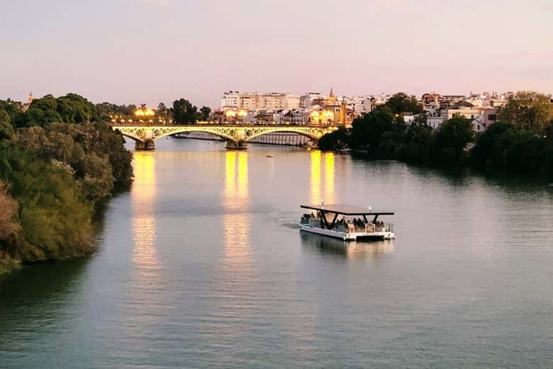 Panoramico desde el Puente de Triana.