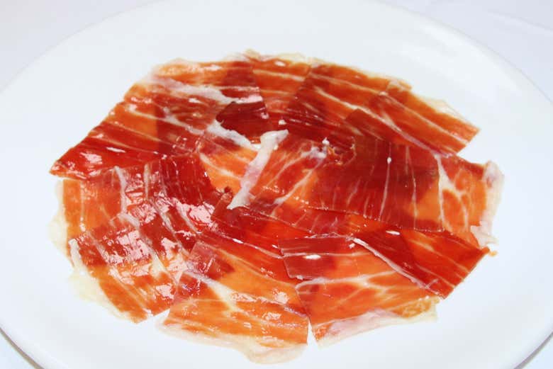 Un piatto di prosciutto iberico