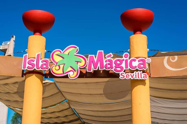 Entrada a Isla Mágica