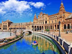 Plaza de España Moat