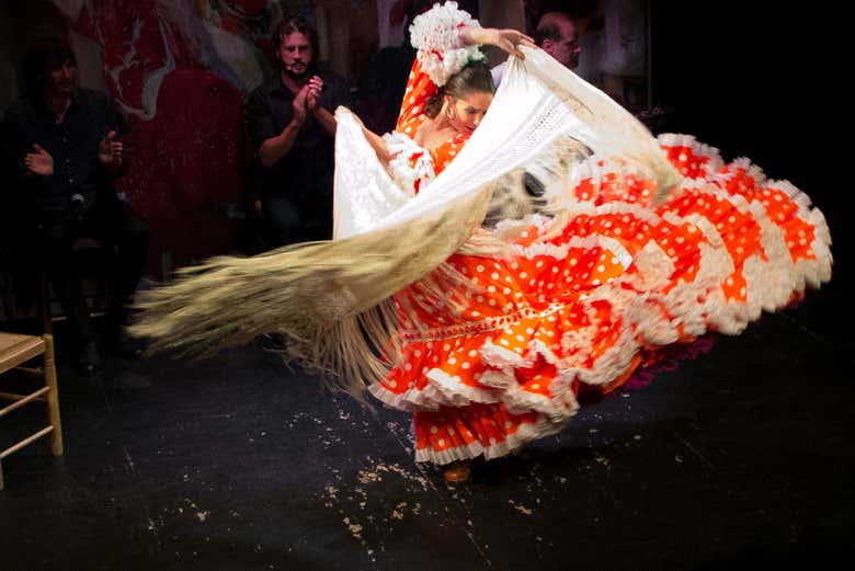 Una ballerina del Teatro Flamenco Triana