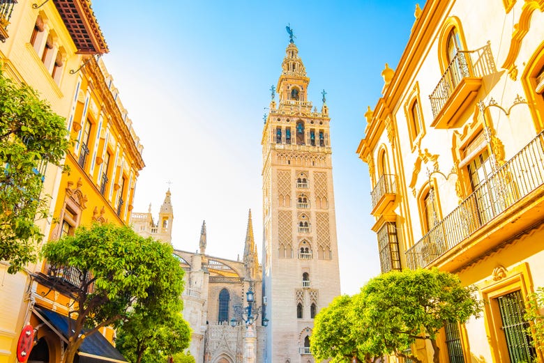 La Giralda, el campanario de la catedral de Sevilla
