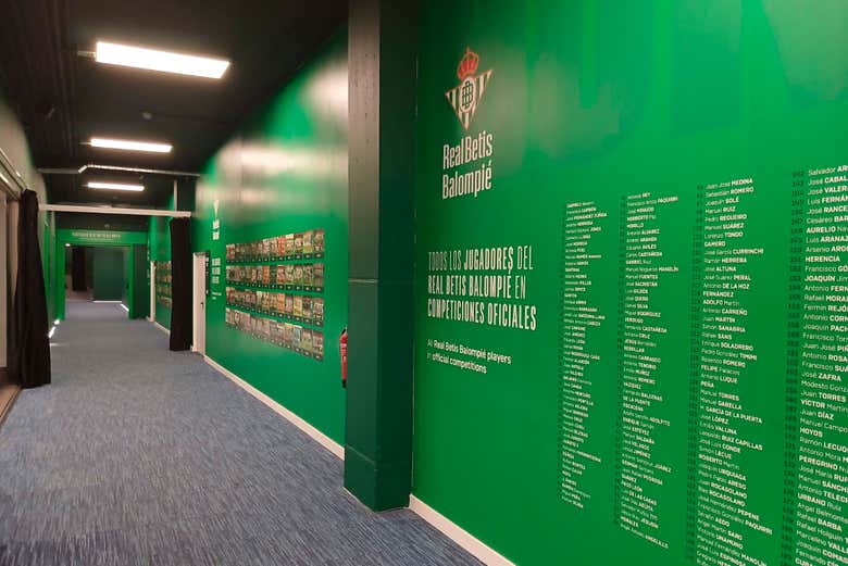 Tunnel des vestiaires