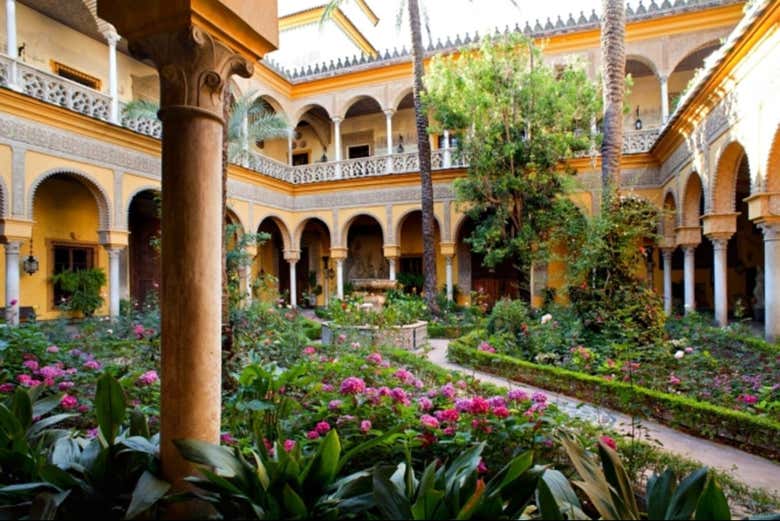 ¡Bienvenidos al Palacio de Dueñas!