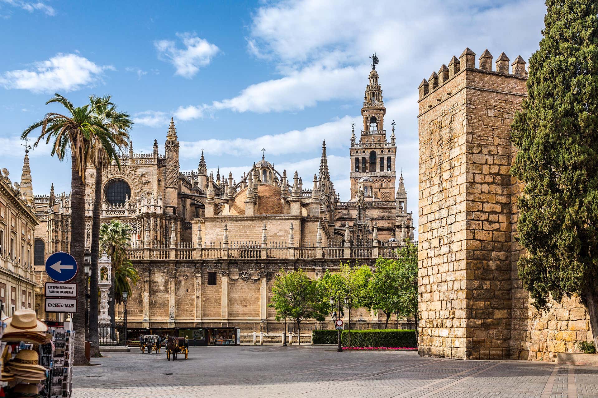 Tour della cattedrale e della Chiesa del Salvador