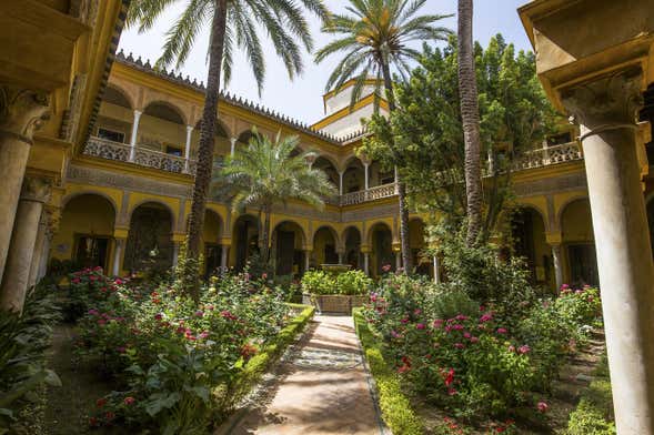 Tour por la Macarena + Palacio de las Dueñas