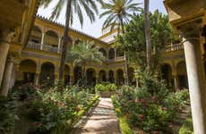 Tour por la Macarena + Palacio de las Dueñas