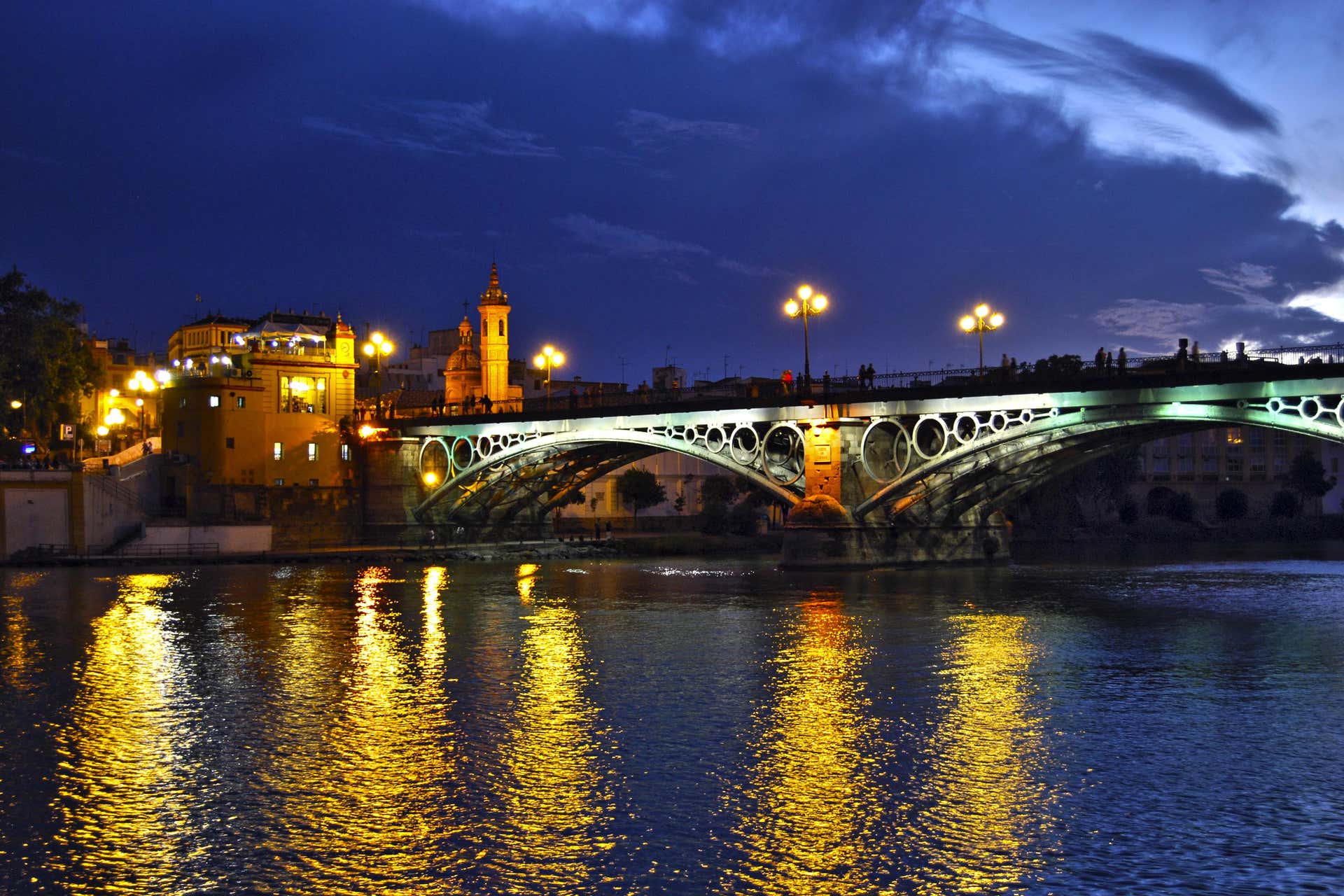 Tour de mistérios e lendas de Triana