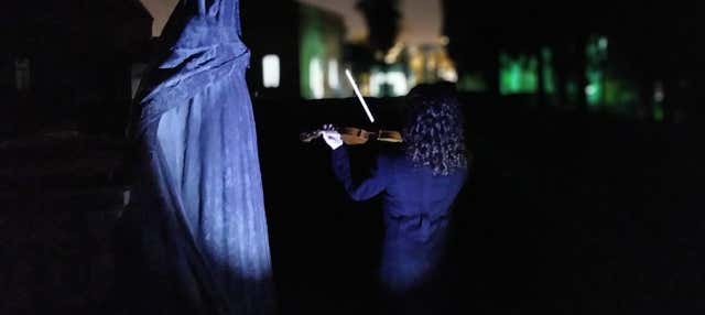 Tour teatralizado nocturno por el cementerio de Sevilla