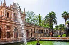 Alcázar Small Group Guided Tour