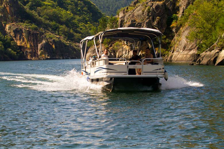 Surcando las aguas del río Sil