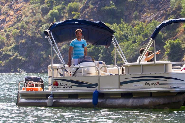 A bordo del catamarán