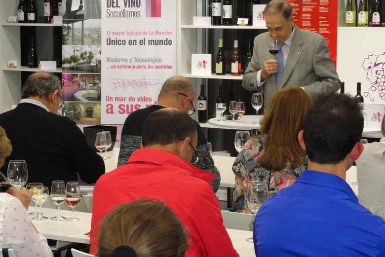Durante la cata de vino