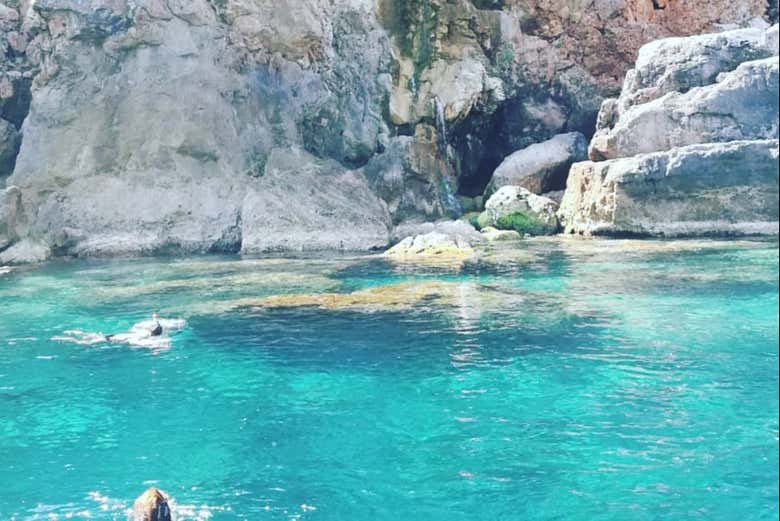 Baignade dans les sources d'eau