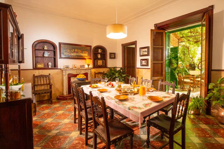 Accediendo a una casa señorial