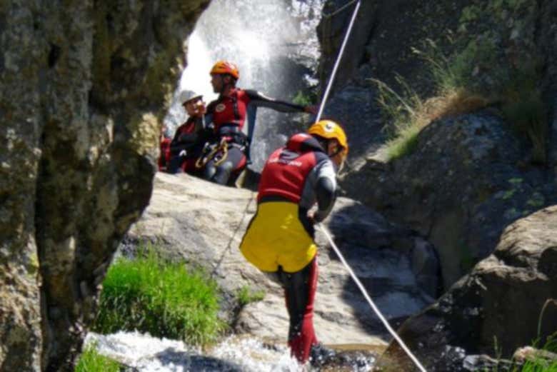 Practicando barranquismo en Somosierra