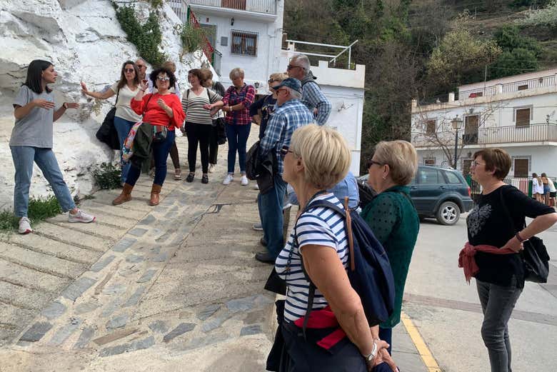 Grupo en una calle de Soportújar