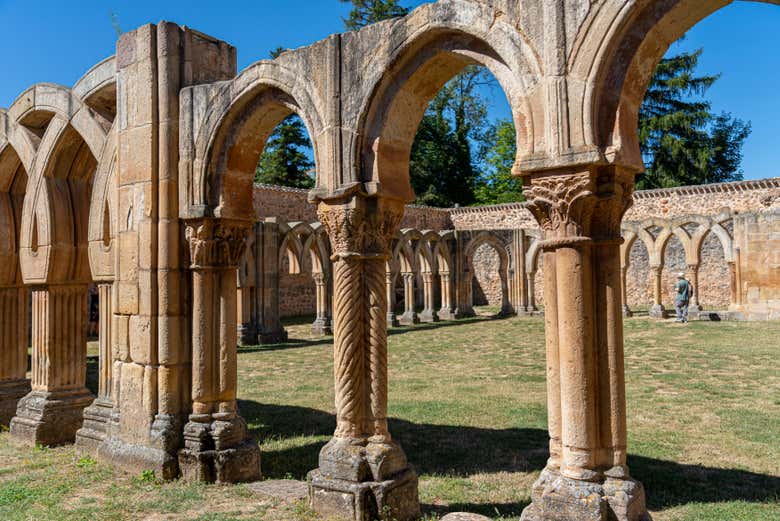 Arcos románicos entrelazados de San Juan de Duero