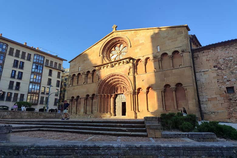 Admire the Romanesque facade of Santo Domingo church