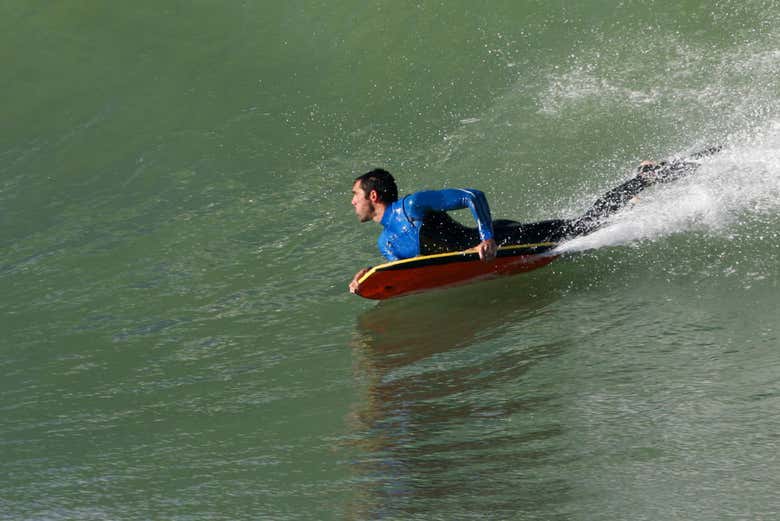 Aprendiendo bodyboard en Suances