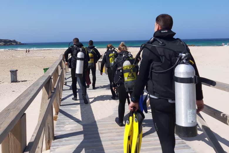 A punto de comenzar la actividad de buceo