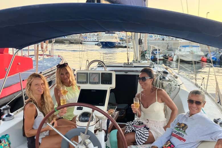 Tomando un delicioso aperitivo