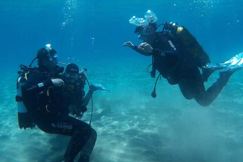 Diversión en el bautismo de buceo en Tarragona