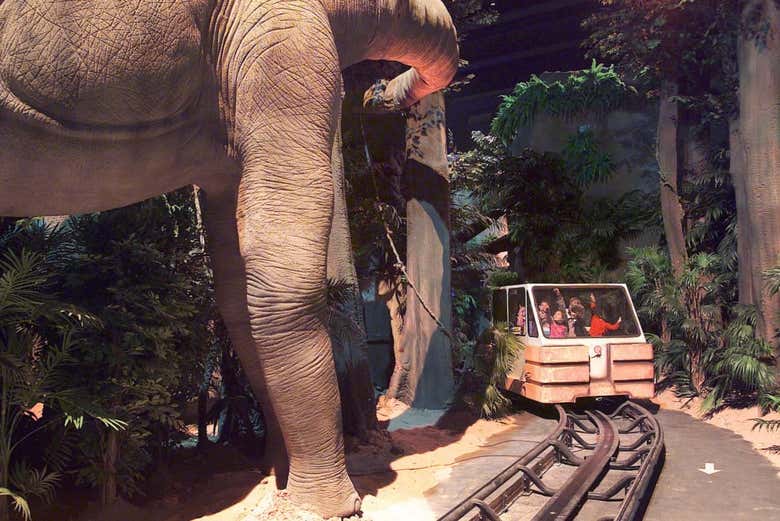 Atracciones en el parque Dinópolis Teruel